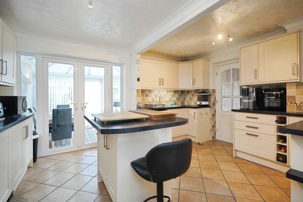 Property photo 2 of 19 Pbox-Img.Jpg