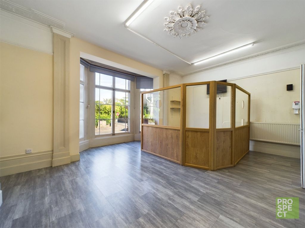 Property photo 2 of 10 Picture No. 02