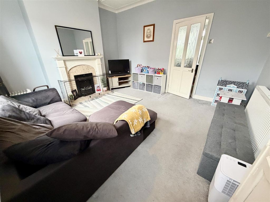 Property photo 3 of 14