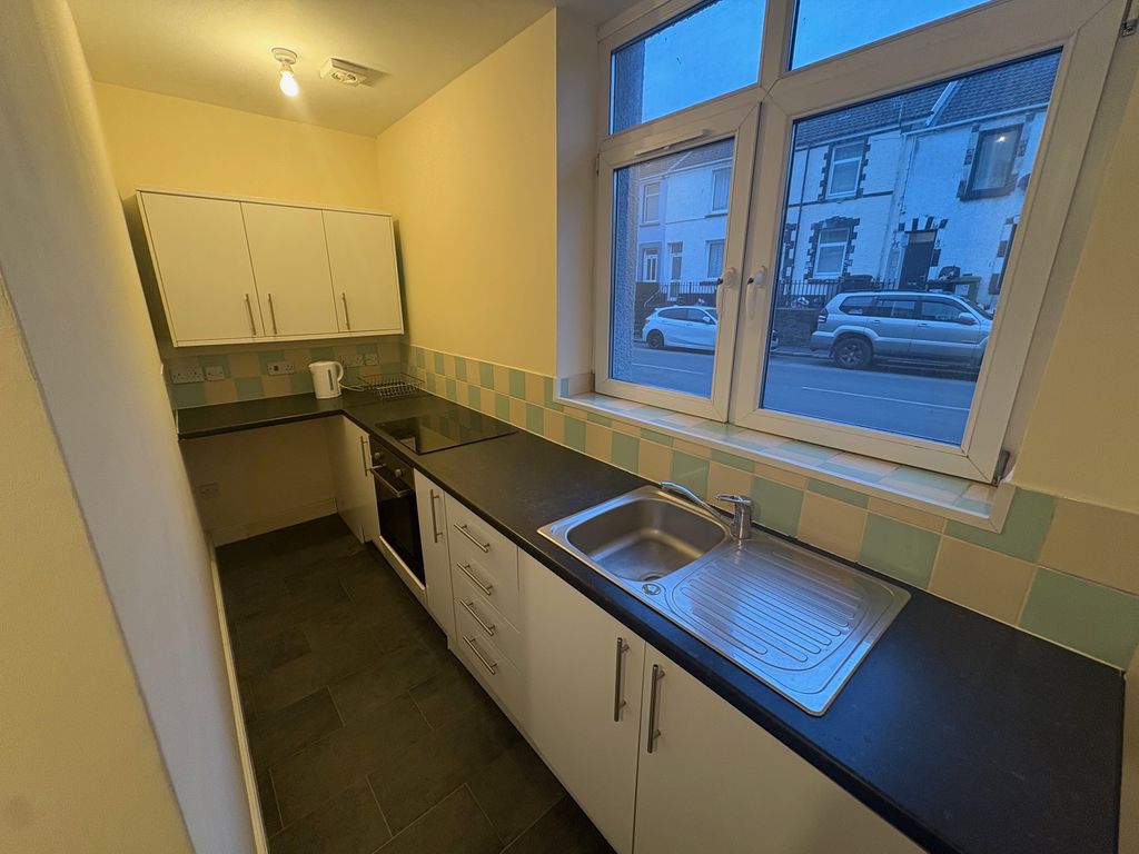 Property photo 1 of 9 Balcony