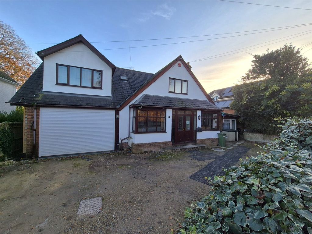 Property photo 2 of 12 Picture No. 18