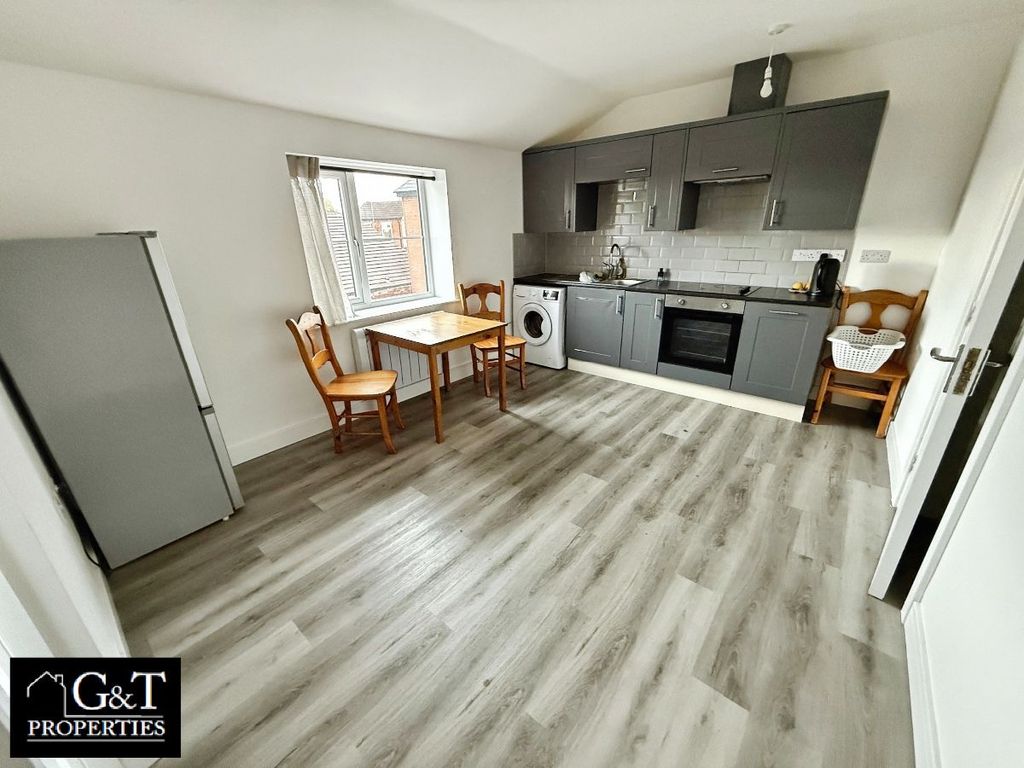 Property photo 1 of 10 Open Plan Living Room/Kitchen