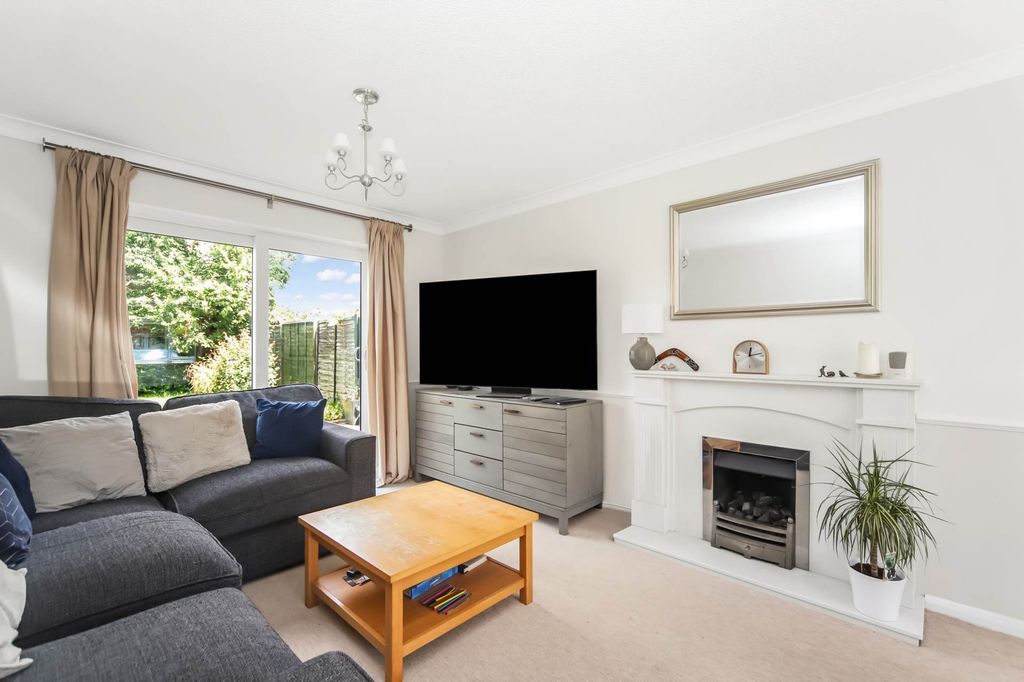 Property photo 2 of 16