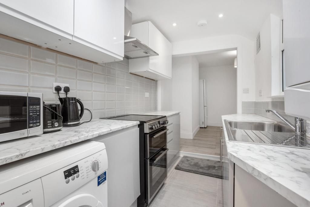 Property photo 3 of 10 3