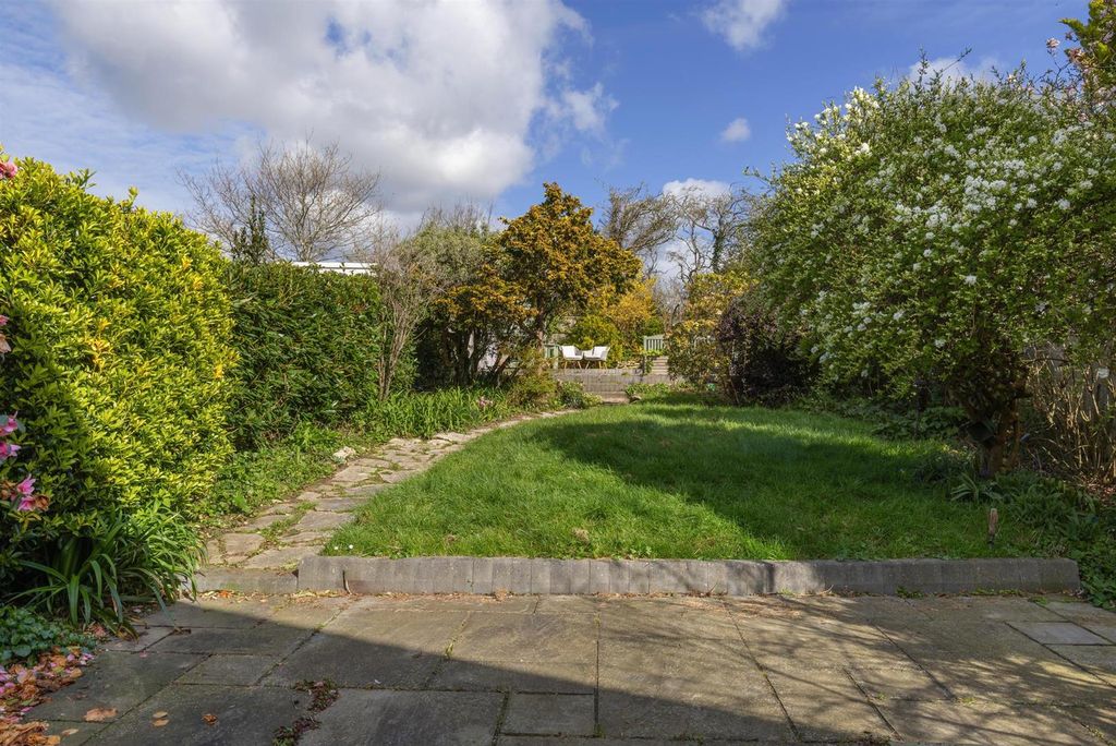 Additional image 15 of 3 bed semi-detached house for saleBrackendown Avenue, Preston DT3