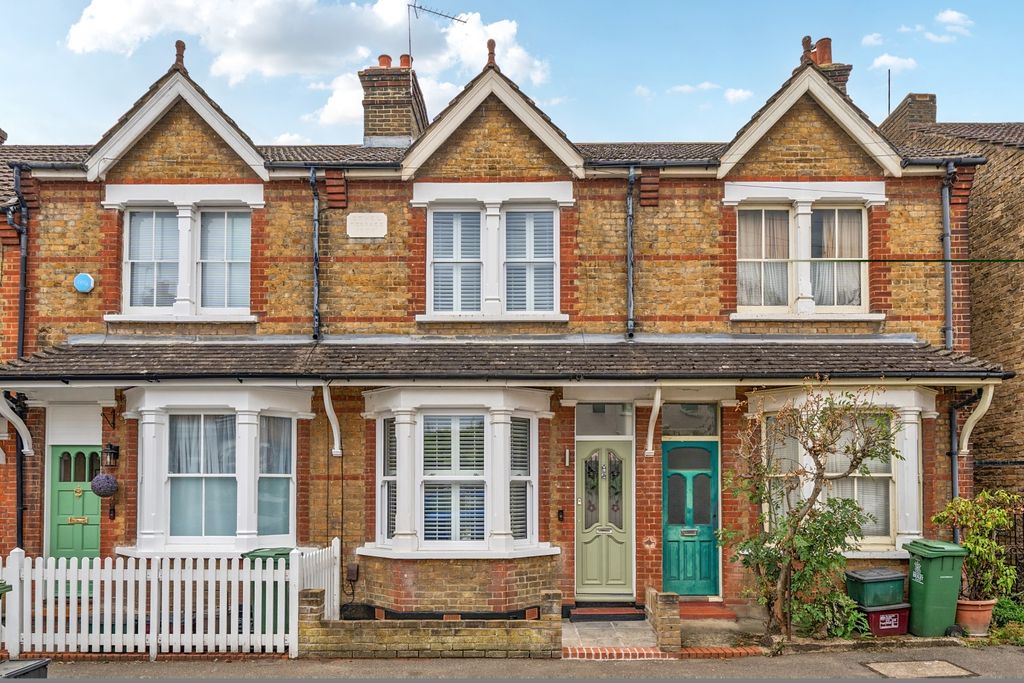 Property photo 1 of 20 External