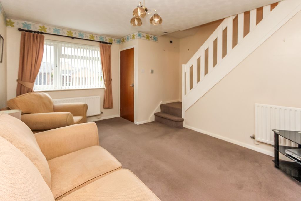 Property photo 2 of 11 Lounge