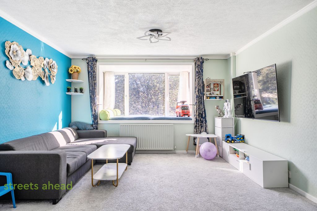Property photo 3 of 17 d3ce7233-3Df4-45B...