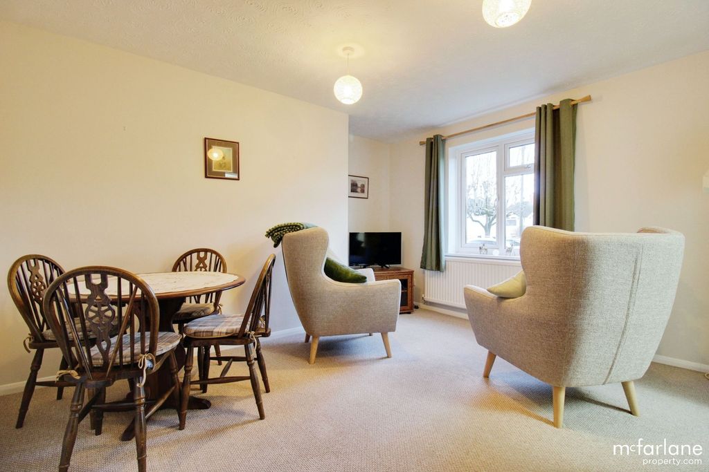 Property photo 2 of 6