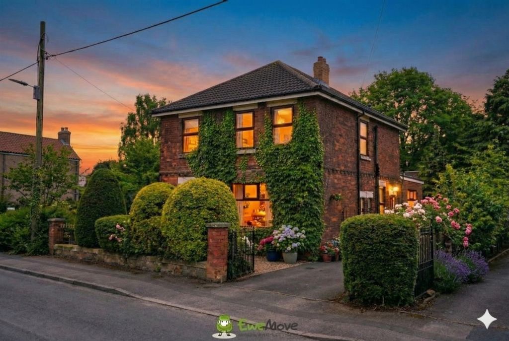 Property photo 1 of 17 Summer Evening