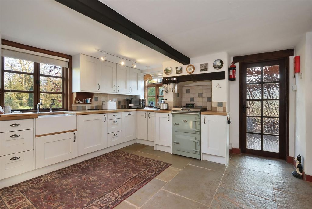 Property photo 2 of 41