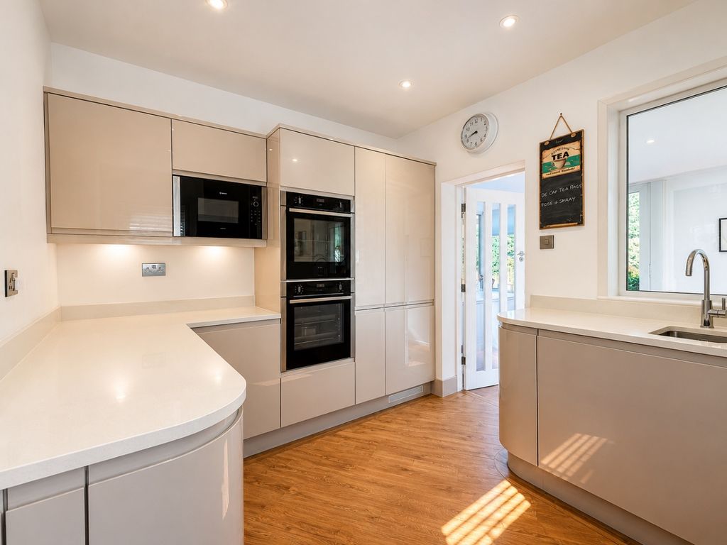 Property photo 2 of 21 5382132