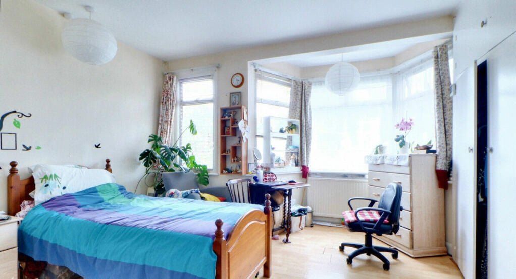 Property photo 2 of 6 Gallery