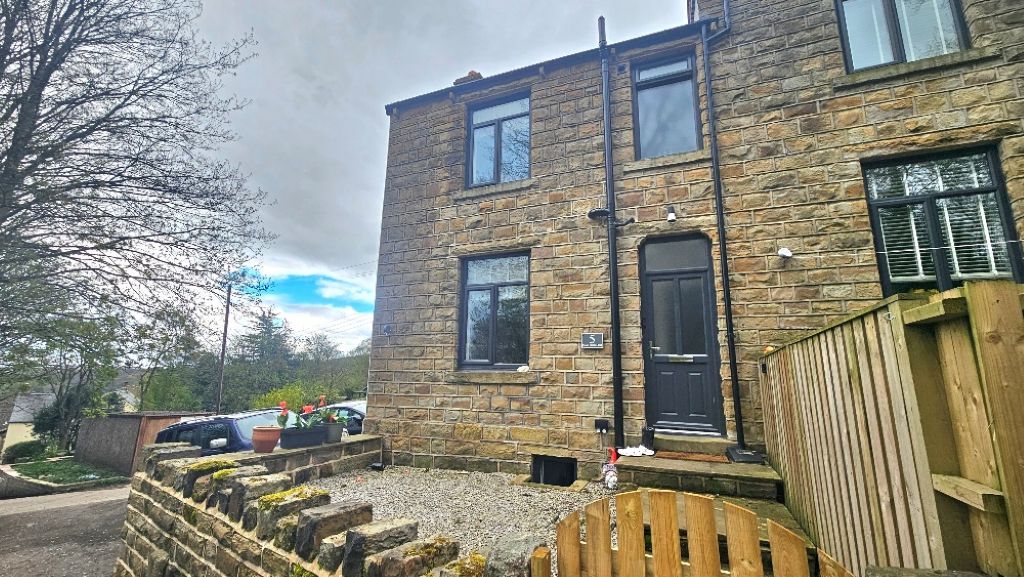 Property photo 1 of 1