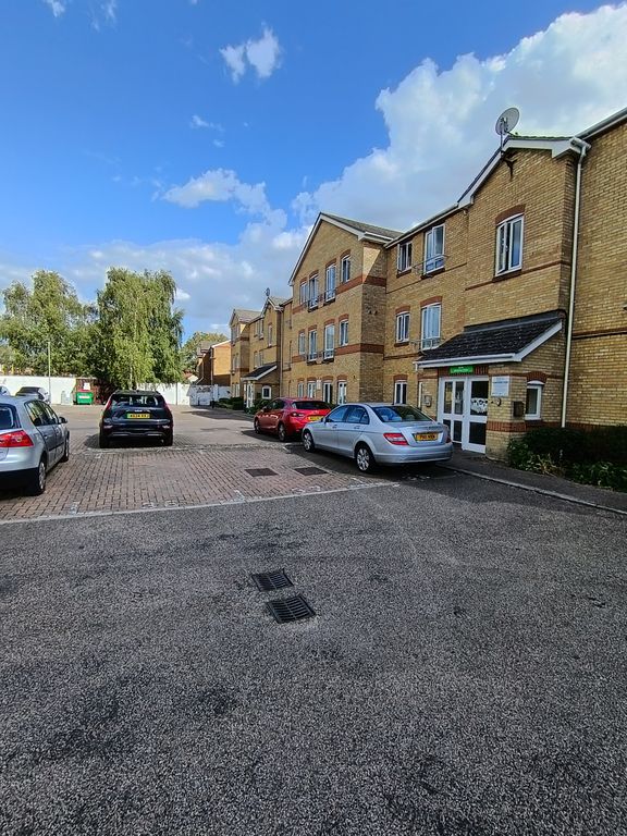 Property photo 2 of 12