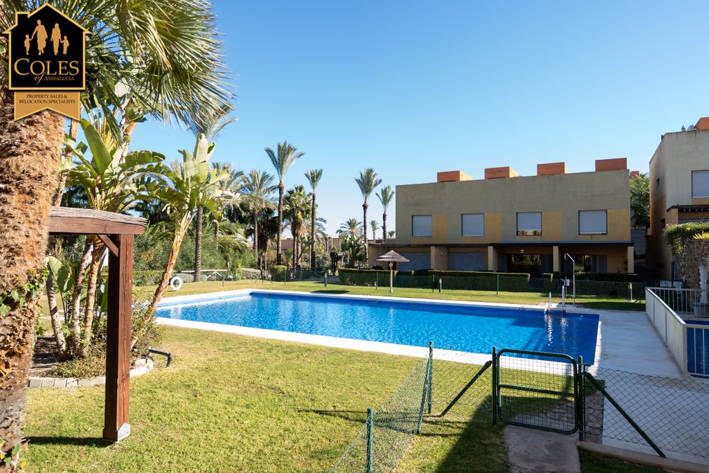 Property photo 2 of 31