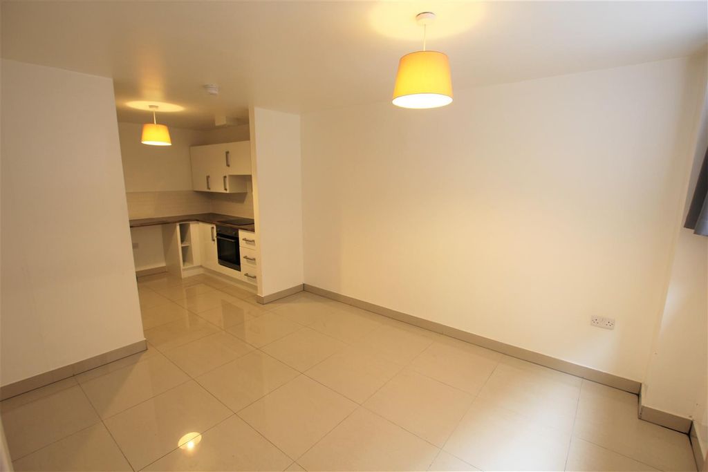 Property photo 2 of 10 x8Hpqlv7Vukliho0Llzeeq.Jpg