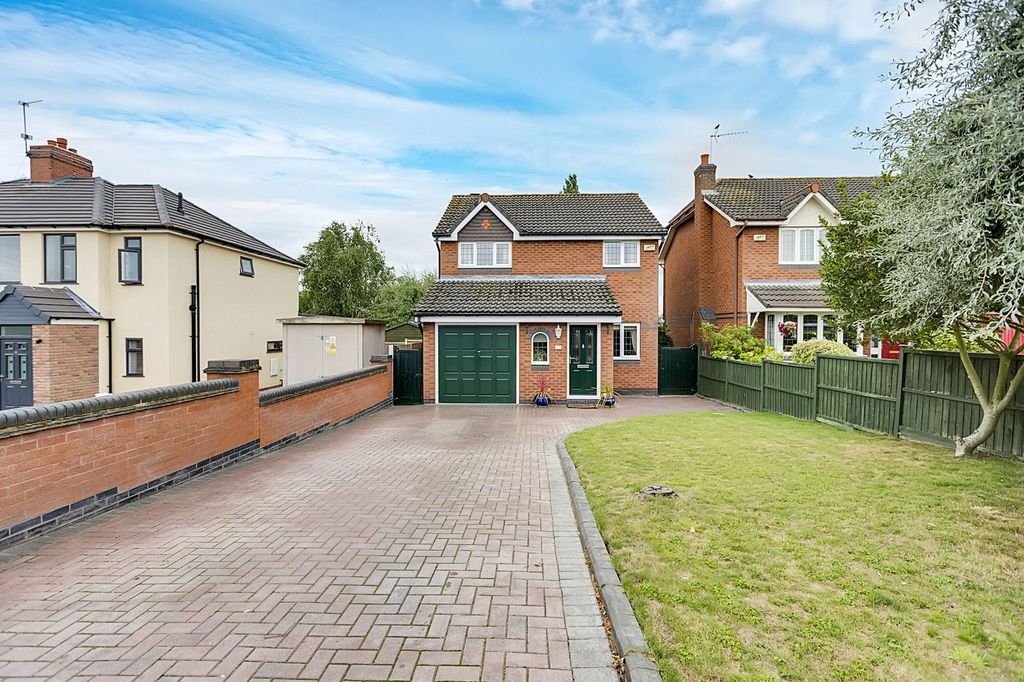 Property photo 1 of 27