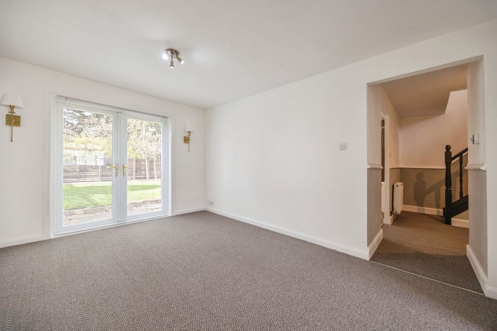 Property photo 2 of 15 Living Room