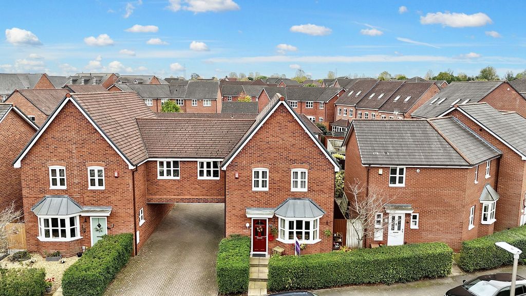 Property photo 1 of 18