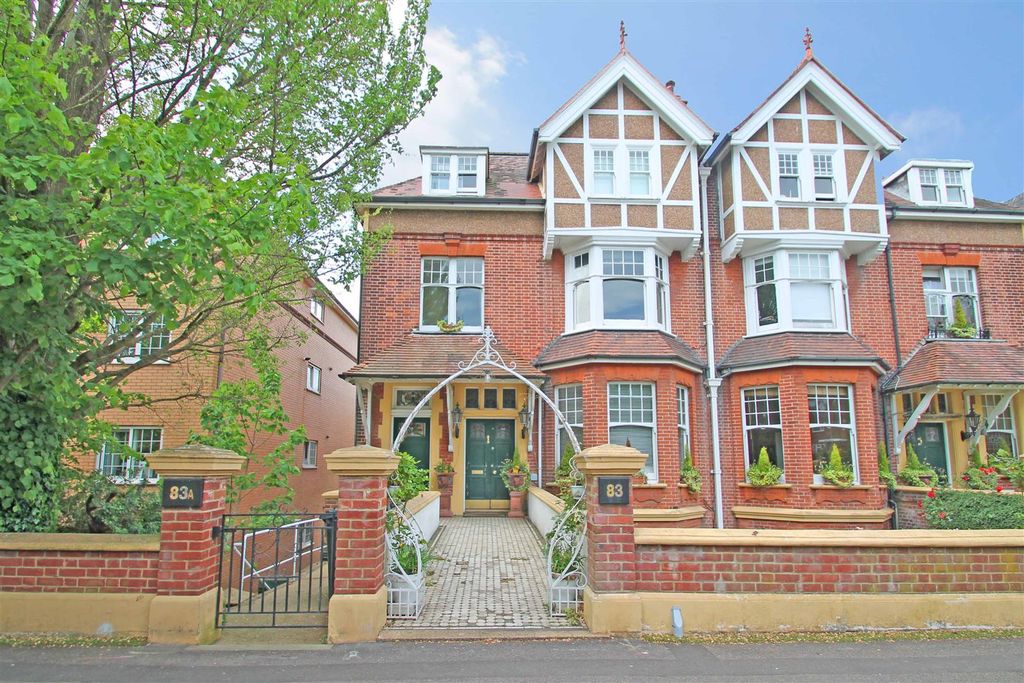 Property photo 1 of 12 Exterior
