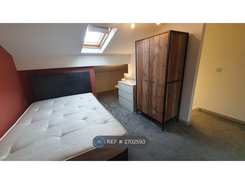 Property photo 3 of 3