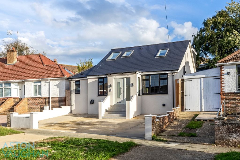 Property photo 1 of 21 5541030