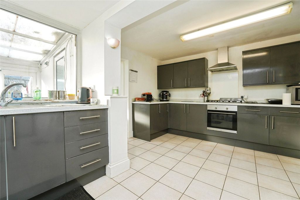 Property photo 2 of 26 Kitchen