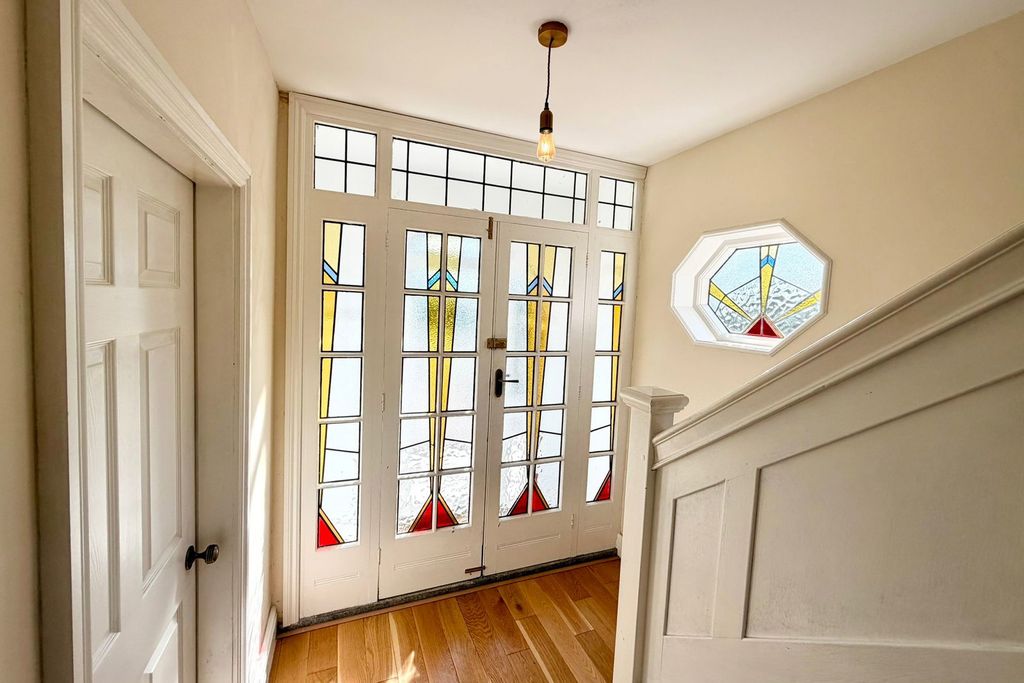 Property photo 2 of 47