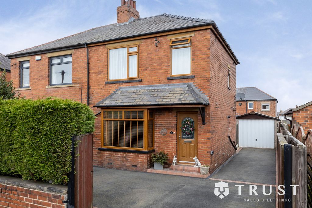 Property photo 1 of 29