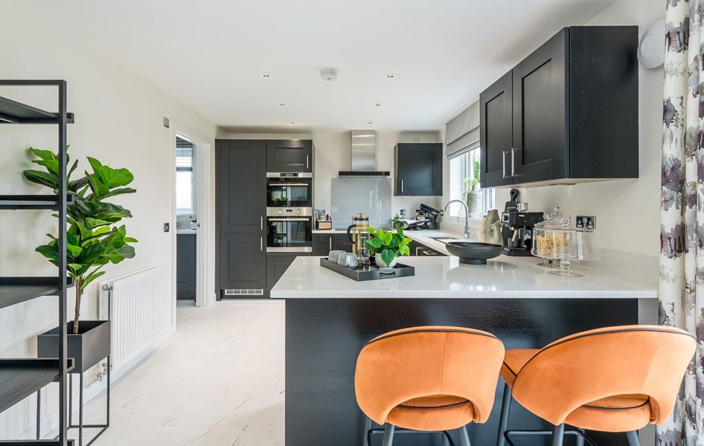 Property photo 3 of 14 Offering Space To Cook, Dine And Relax