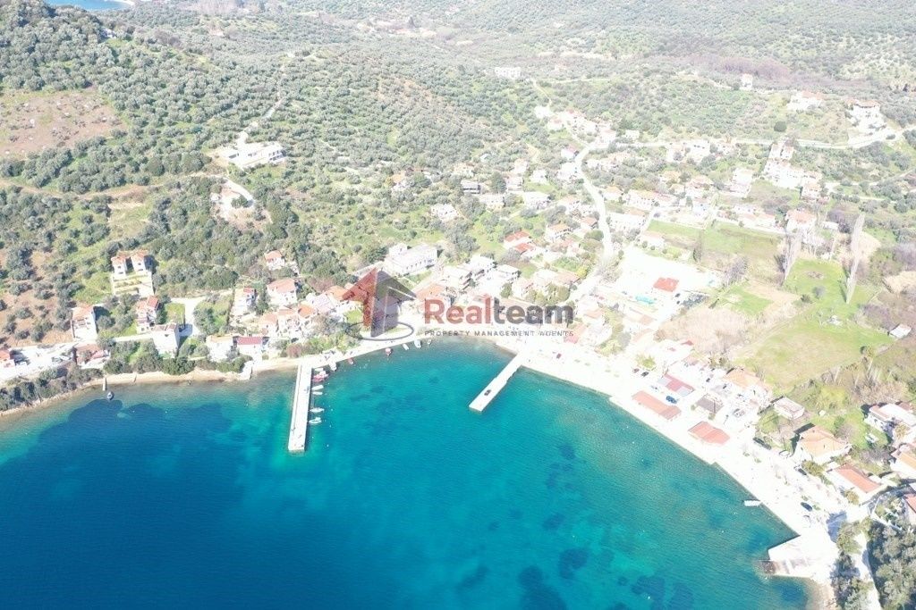 Property photo 3 of 25