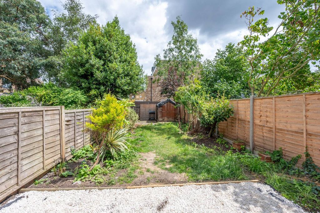 Property photo 2 of 6