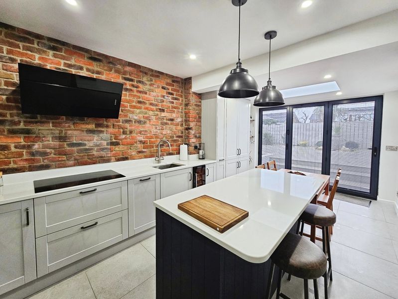 Property photo 2 of 12 Photo 9