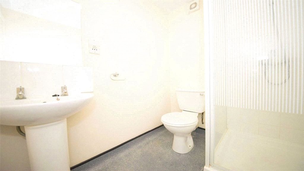 Property photo 3 of 5 Picture No. 04
