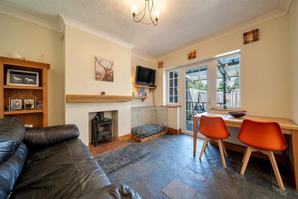 Property photo 3 of 16 55 Ascot Dr-34.Jpg