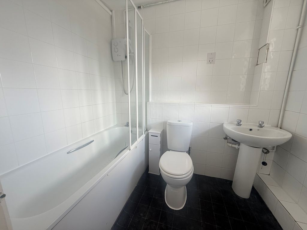 Property photo 3 of 3 Bathroom