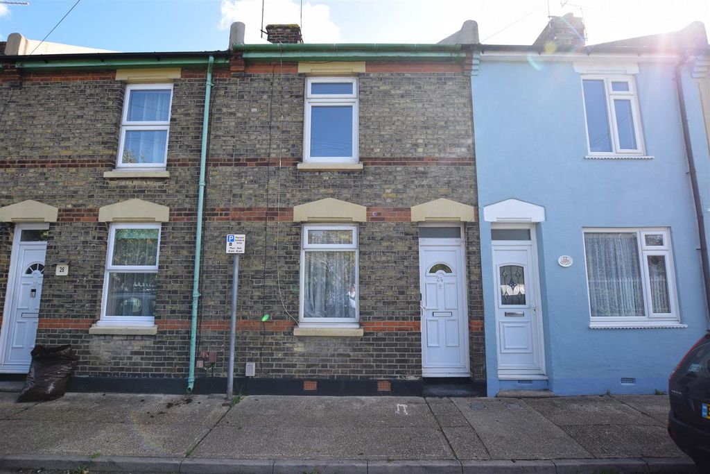 Property photo 1 of 11