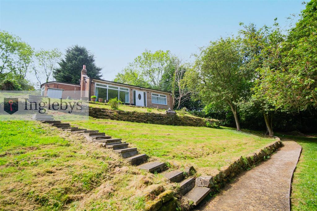 Property photo 1 of 28