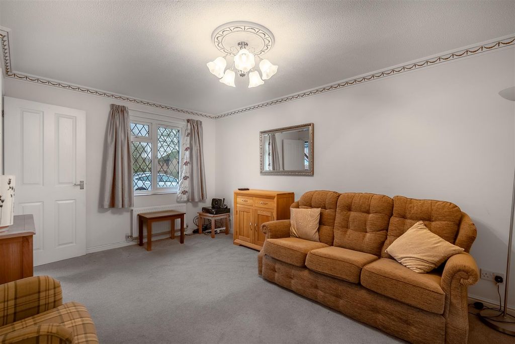 Property photo 2 of 15 Crozier Avenue-12.Jpg