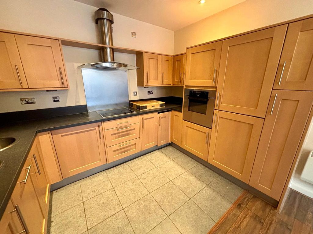Property photo 2 of 10 Picture No. 18