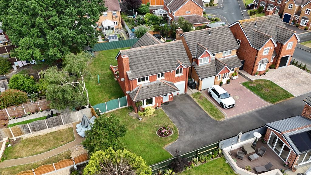 Property photo 3 of 57