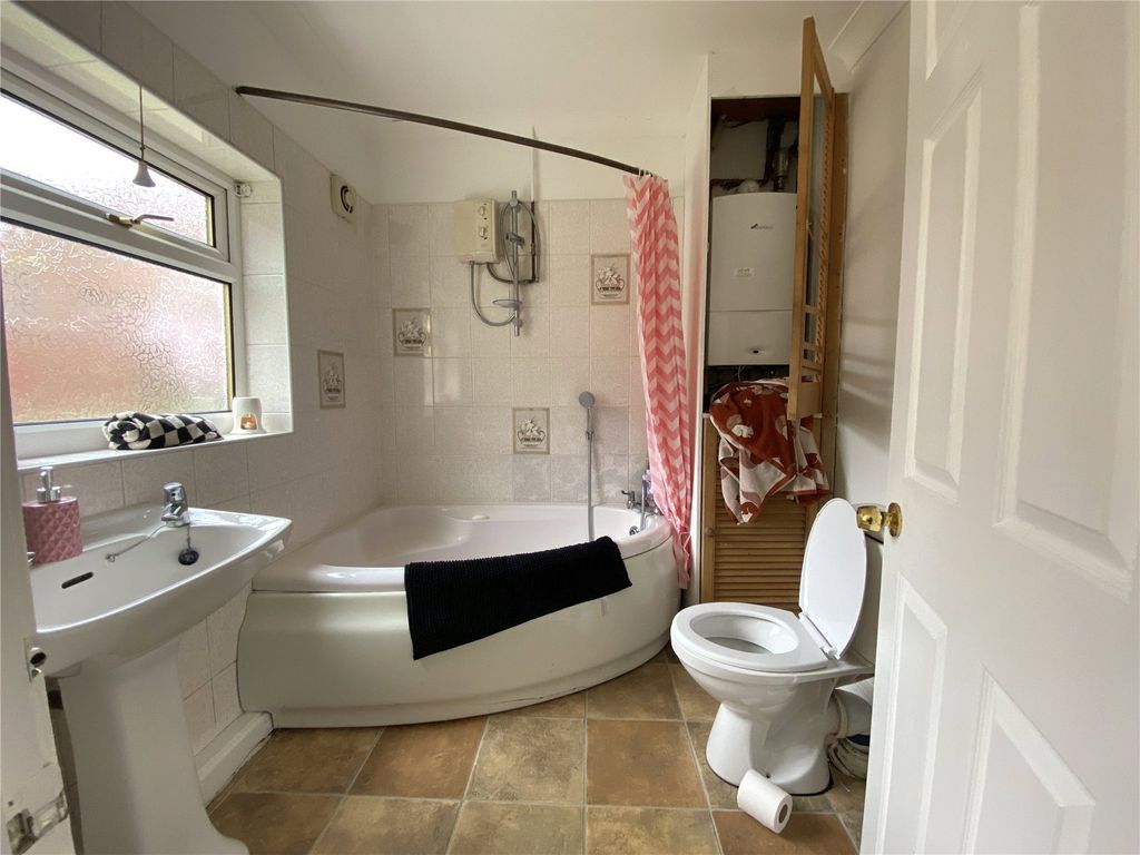 Property photo 3 of 8 Picture No. 04