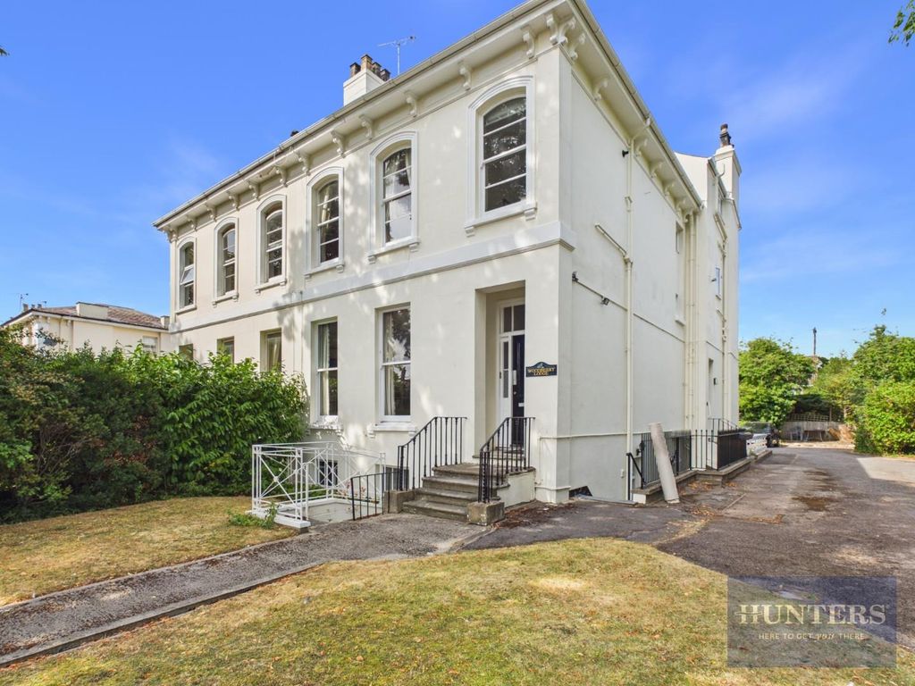 Property photo 1 of 13 Cam02975G0-Pr0235-Still012.Jpg