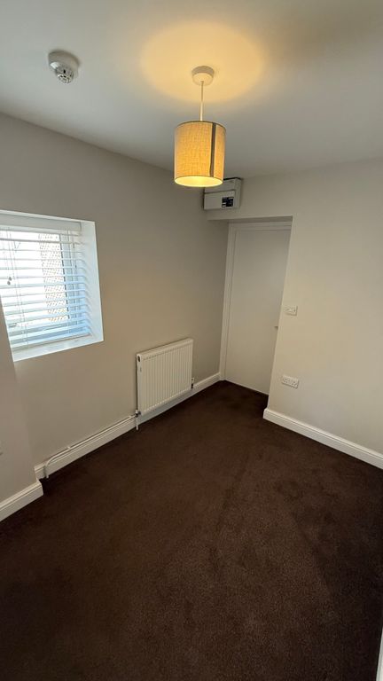 Property photo 3 of 5 Lounge