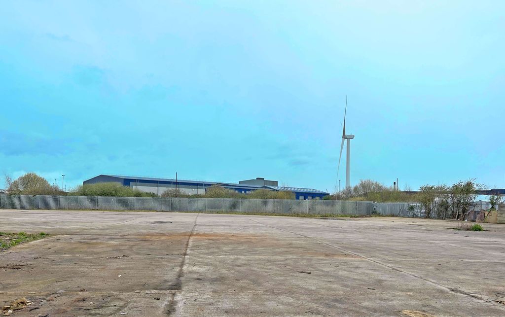 Property photo 2 of 3