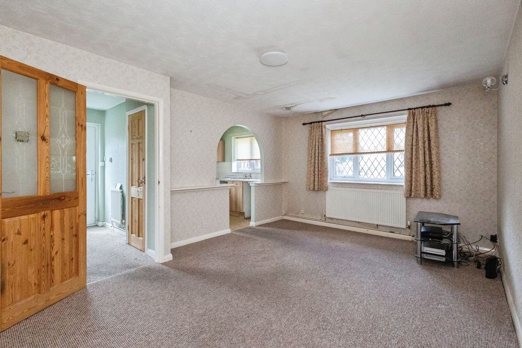 Property photo 2 of 17 Pbox-Img.Jpg