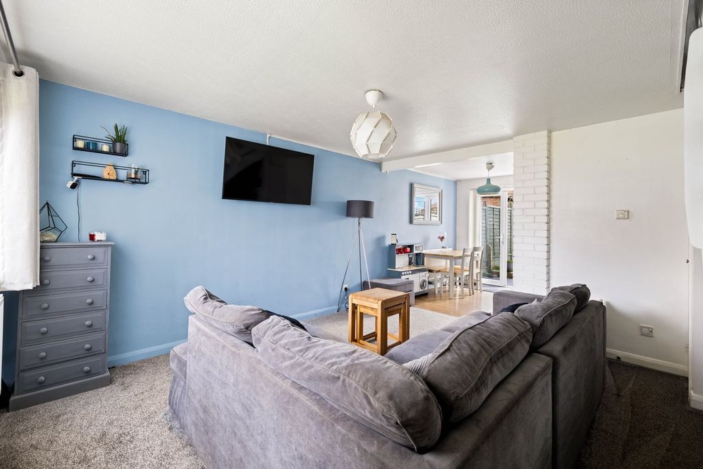 Property photo 2 of 13