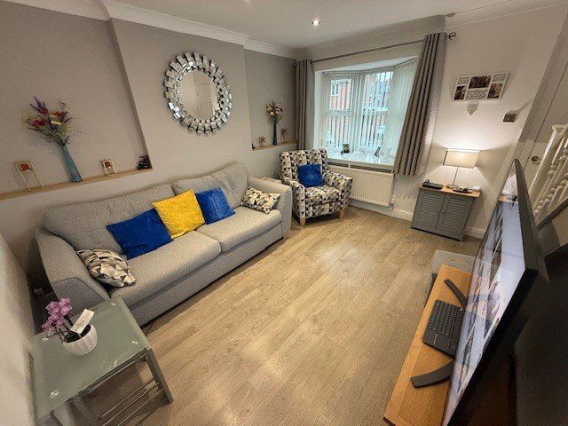 Property photo 3 of 11 Gallery