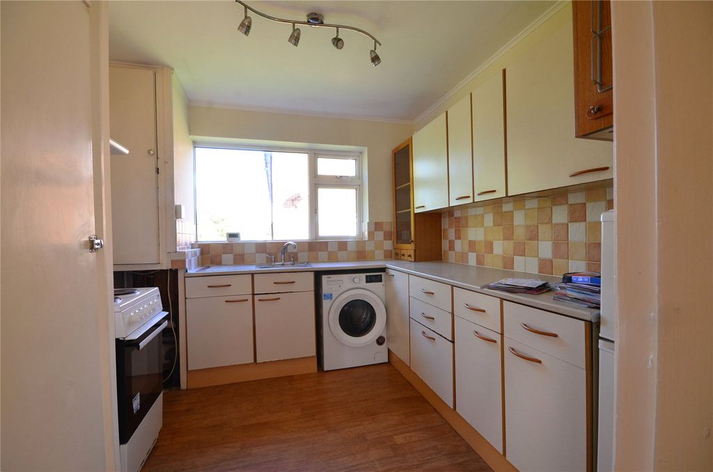 Property photo 3 of 13 Kitchen